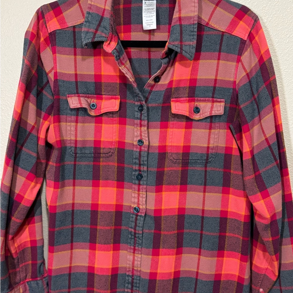 Red plaid flannel Patagonia top